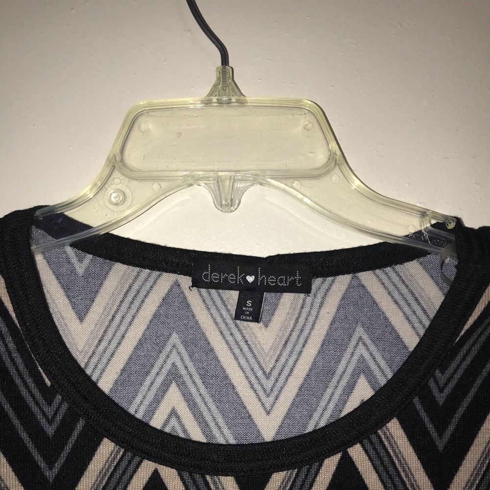🌻Derek Heart chevron/zig zag knit midi dress. Size small GUC - Picture 7 of 8